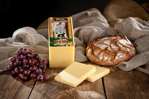 Heumilch: Warum die Wiese im Käse steckt - TIROLISH